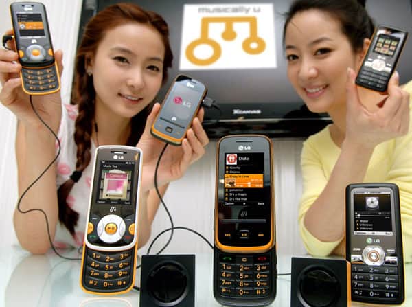 celular lg gm205. and LG-GM205