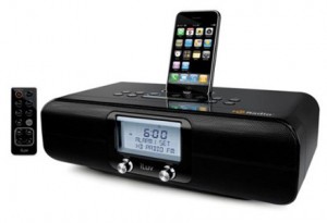 ilove-ihd171-hd-radio-with-iphone-ipod-dock
