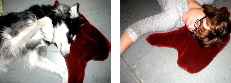 blood-puddle-pillow-2