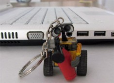 WALL-E USB Thumb Drive