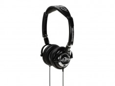 skullcandy lowrider headphones